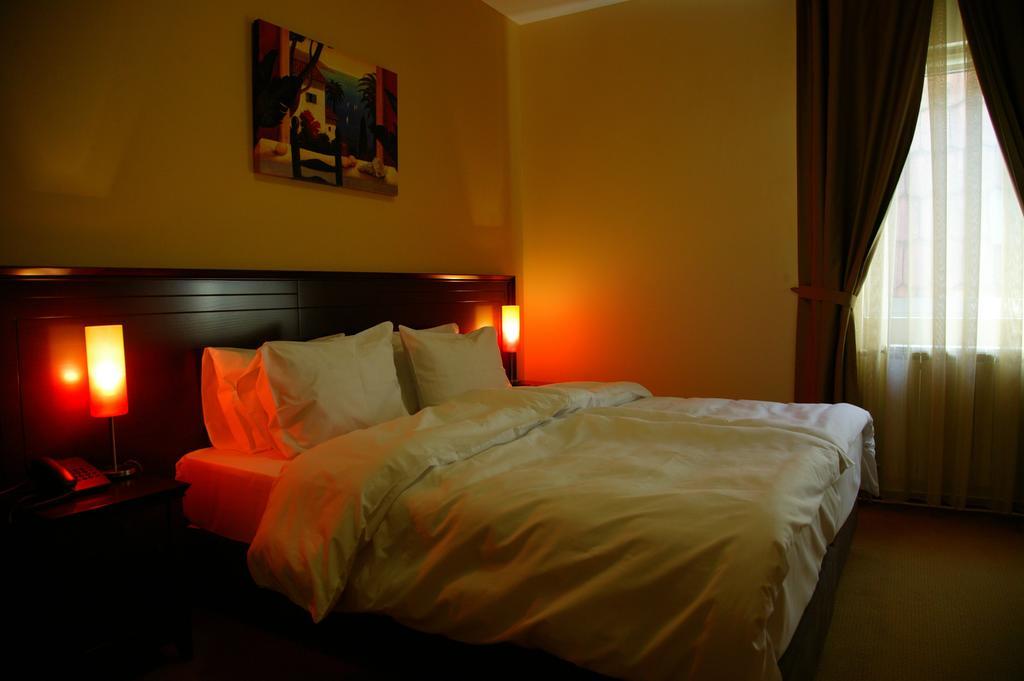 Garni Hotel Contact Belgrado Kamer foto