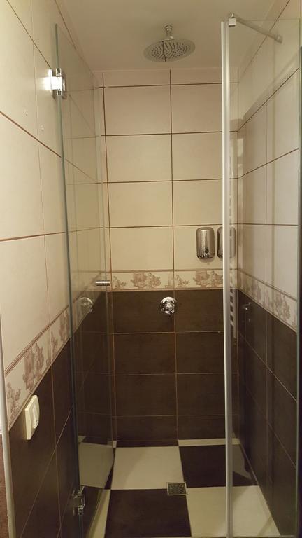 Garni Hotel Contact Belgrado Buitenkant foto