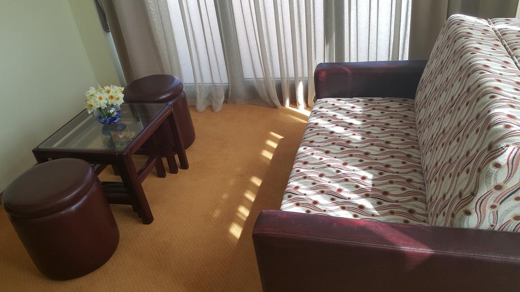 Garni Hotel Contact Belgrado Buitenkant foto
